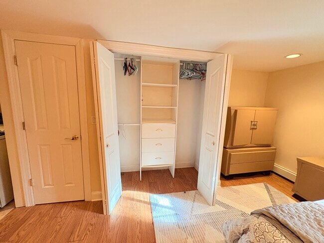 Building Photo - 36 Harvard St Unit Bergen county apt