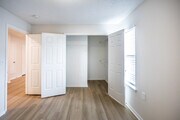 2 BR, 2 BA - 965SF