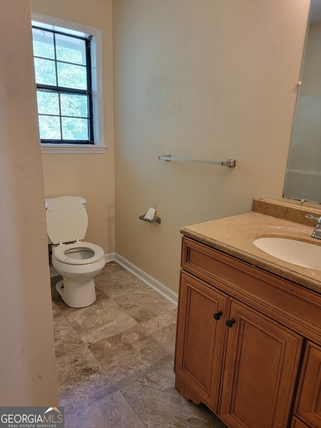 Photo - 250 Lake Dr