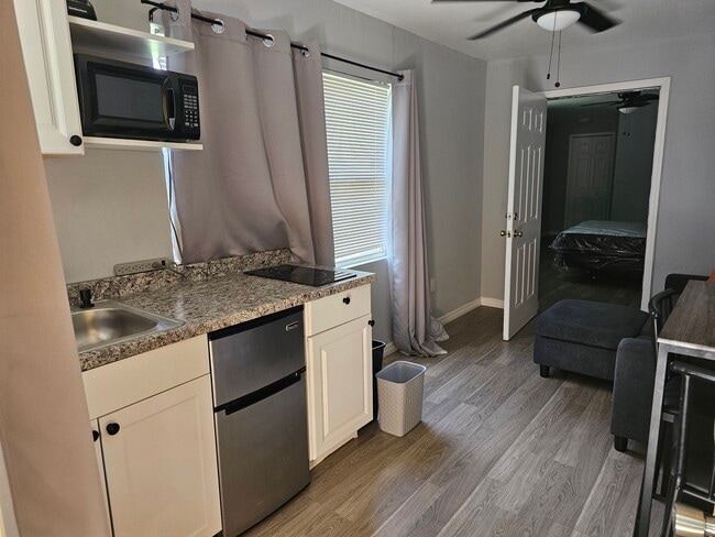 Photo - 603 Doby Ave