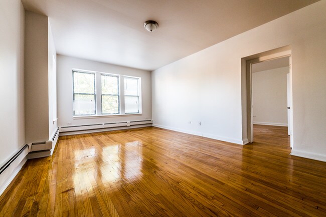 Photo - 4653 W Jackson Blvd