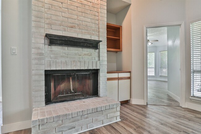 Photo - 10910 Scenic Dr