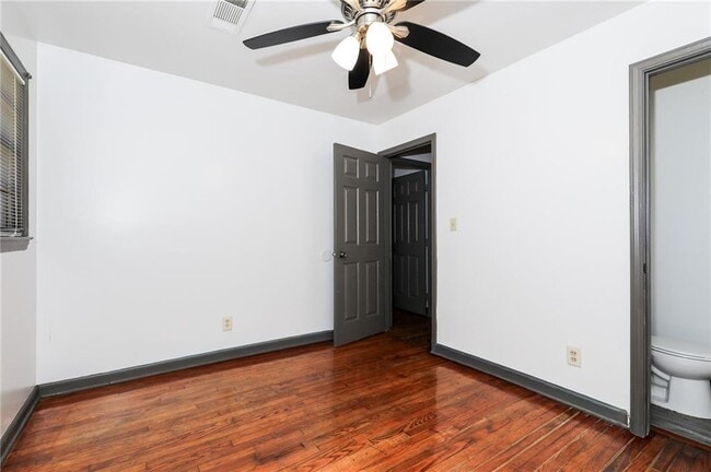 Photo - 1678 Bagpipe Pl