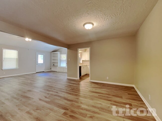 Photo - 13307 Venice Cir