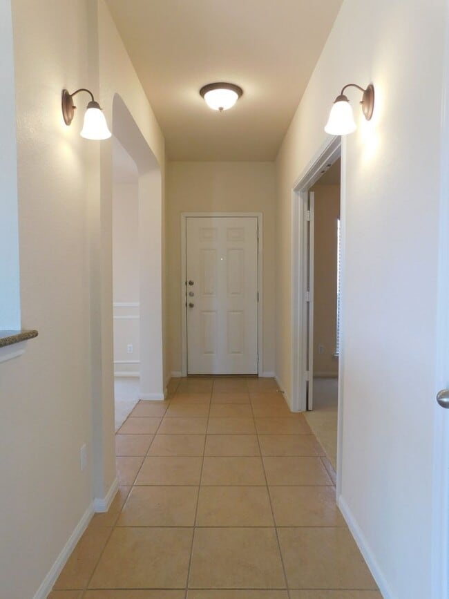 523 Cattail Cir