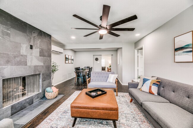 Photo - 2519 Highwood Dr