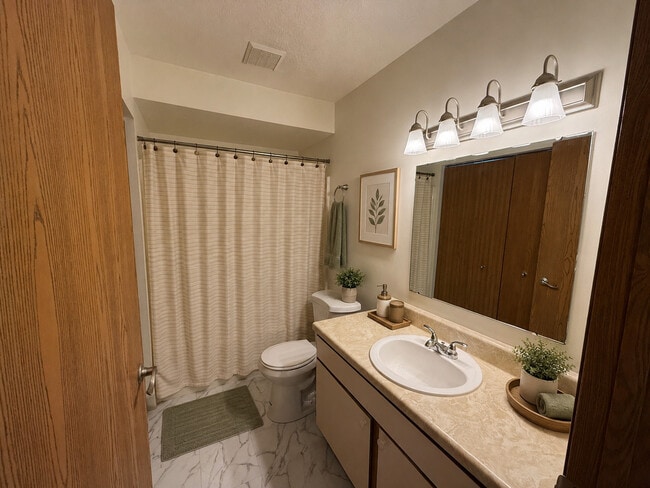 Ashberry Village Apartments