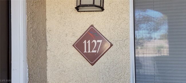 Building Photo - 7885 W Flamingo Rd Unit 1127