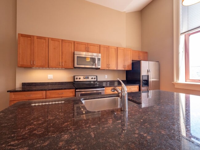 Photo - Fifth Avenue School Lofts