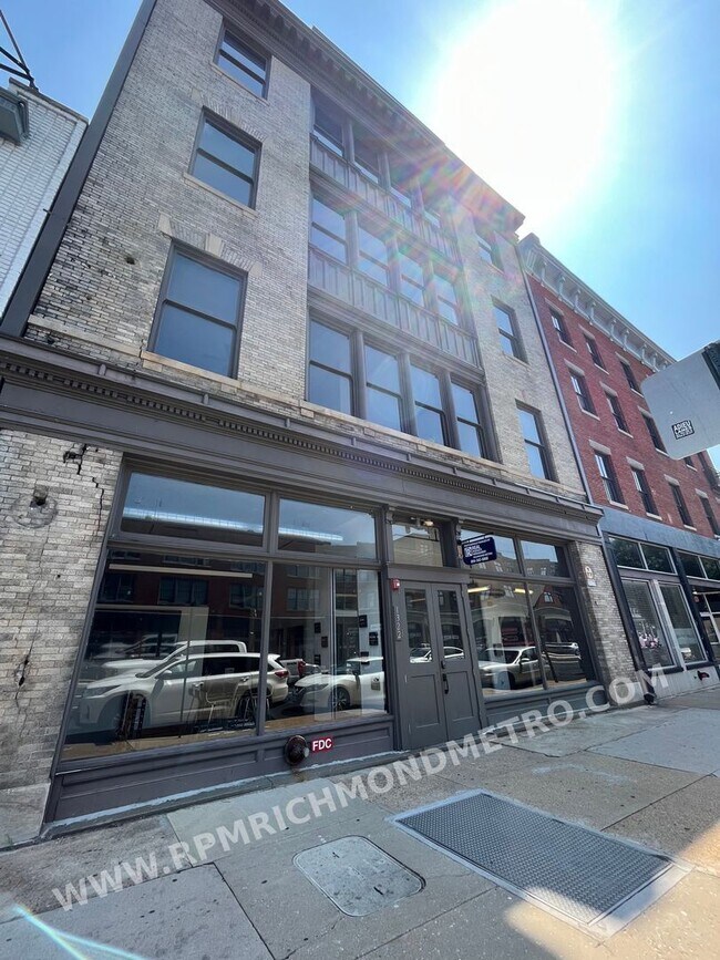 1322 W Broad St
