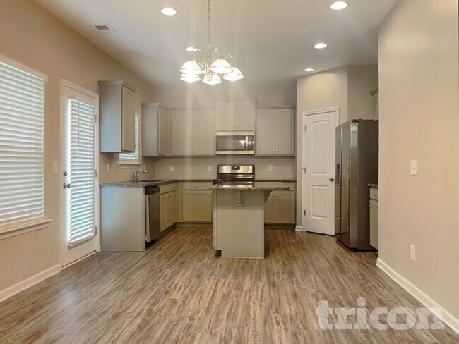 Photo - 307 Arbor Cir