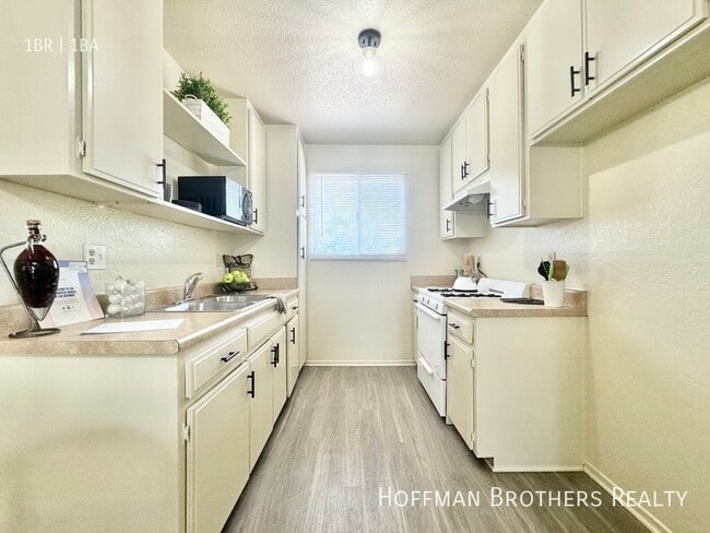 Photo - 18545 Burbank Blvd Unit 20
