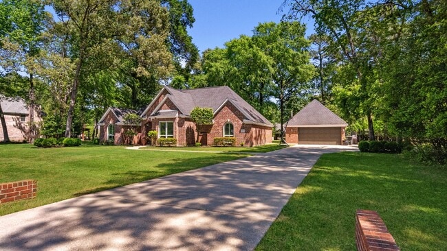 Photo - 502 Garrett Dr