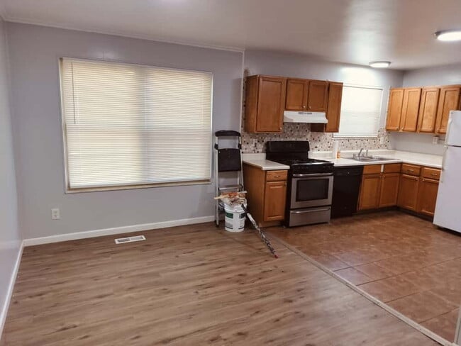 Photo - 2461 Duchess Dr