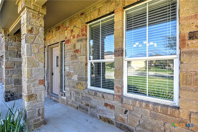 Photo - 1011 Sugar Brook Dr