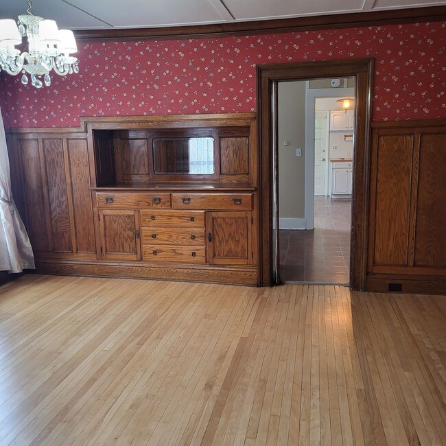 Photo - BEAUTIFUL 4 BEDROOM HOME NEAR DOWNTOWN CADILLAC