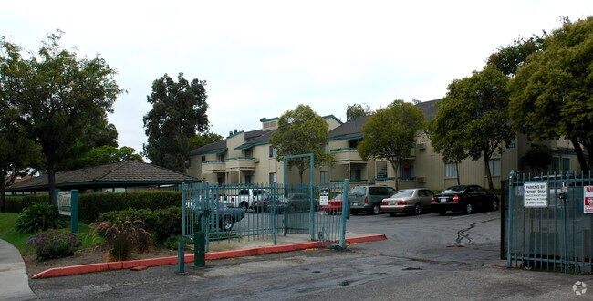 Photo - Casa Real Apartments