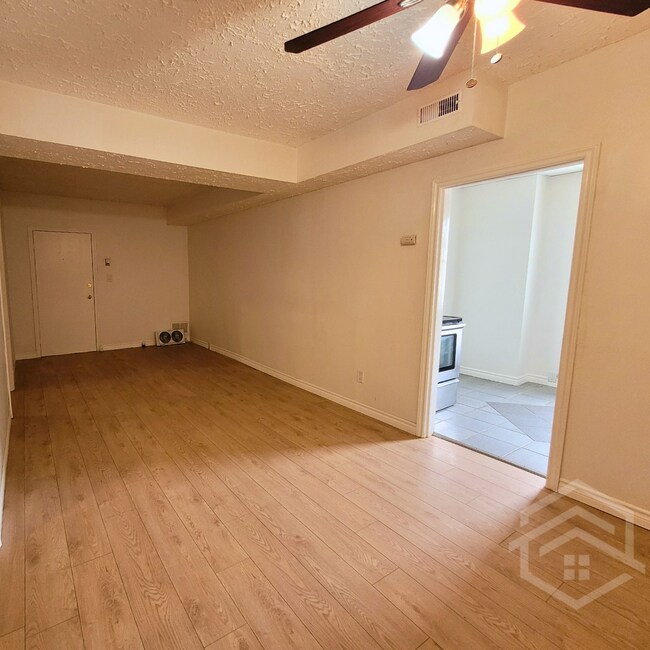 Photo - 2-Bedroom Apartment in the Heart of Woodstock! Unité 4