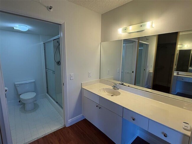 Photo - 2334 S Cypress Bend Dr Unit 411