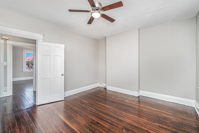 Photo - 2218 Scott St Unit 2