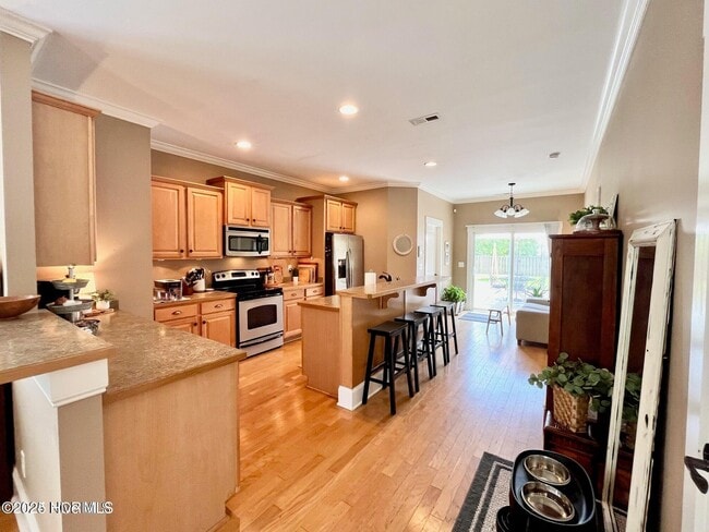Photo - 817 Wildflower Dr