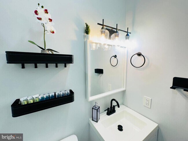 Photo - 1324 N 5th St