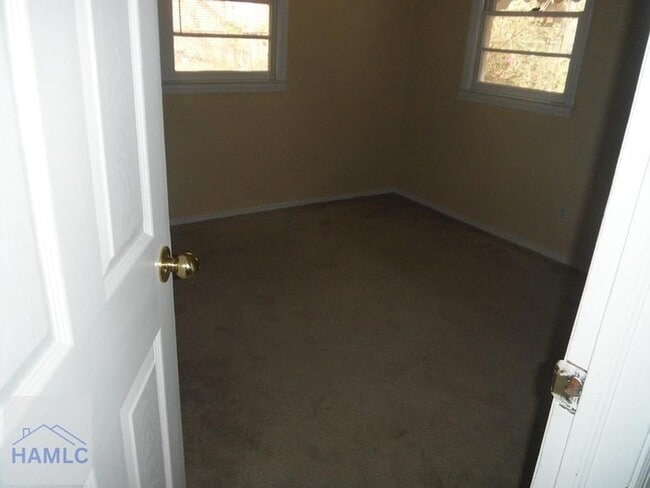 Photo - 503 Stewart Dr