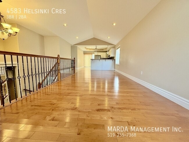 Photo - SPACIOUS 3+1 BED/2 BATH/2 KITCHEN HOUSE + UTILITIES