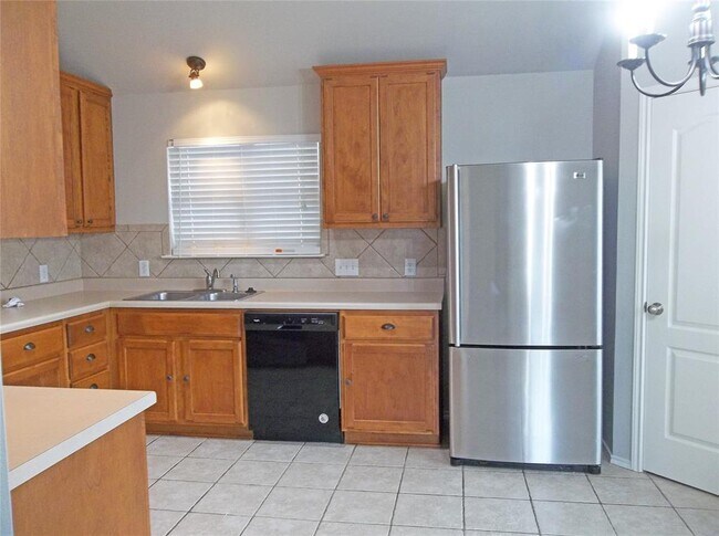 Photo - 110 Fossil Trail