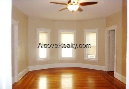 Photo - 39 Hall Ave Unidad 2