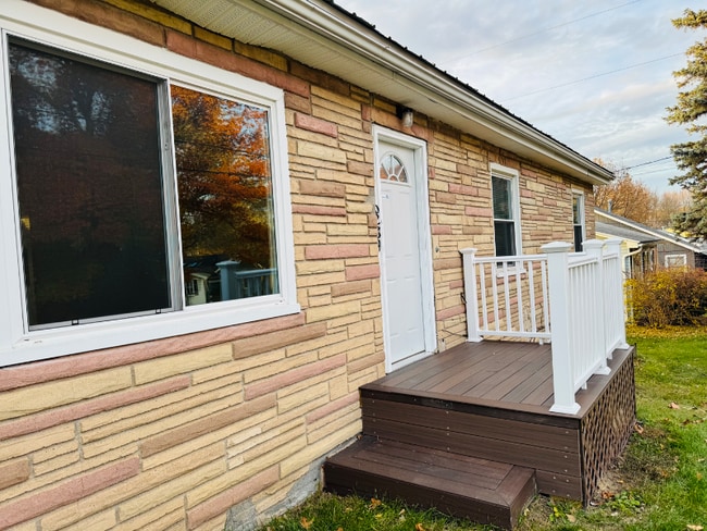 Photo - 6289 Marsh Rd