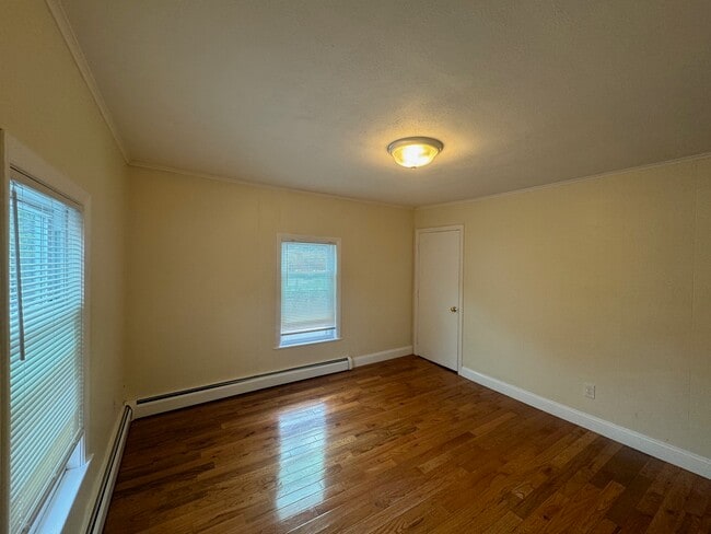 Photo - 213 Beacon St Unidad 4