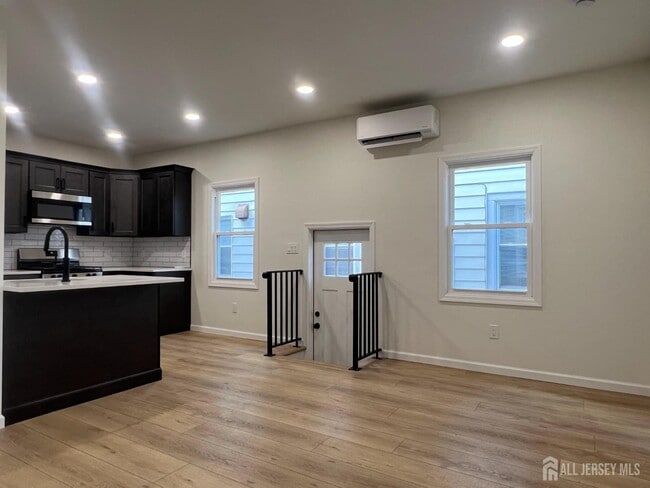 Photo - 33 Obert St Unidad 1B