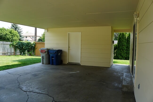Photo - ABG Properties Unit 5951