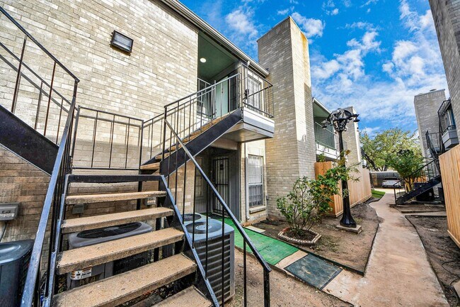 Photo - 6500 Sands Point Dr Unit 804