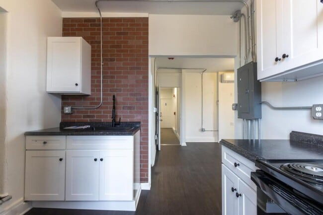 Photo - 713 Locust St