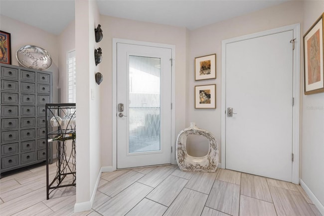 Photo - 226 Chartley Ct N