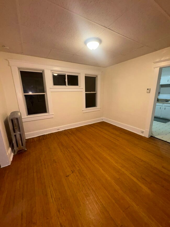 Photo - 839 N Main St Unit 2