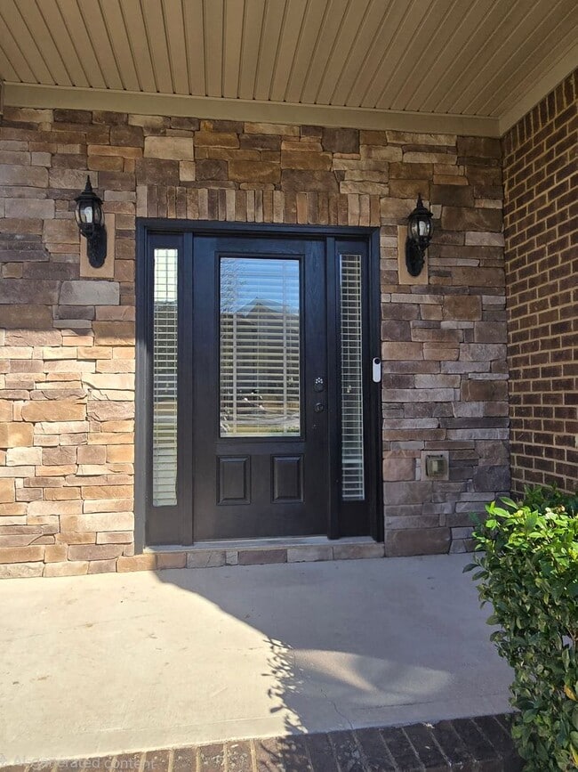 Photo - 534 Oconee Cir