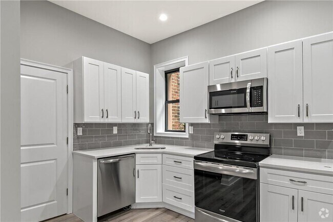 Building Photo - 60 Leroy Ave Unit 2 Rental