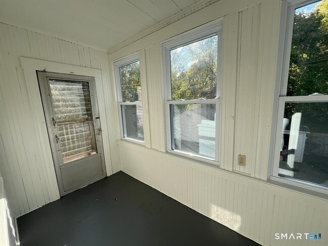Photo - 158 Beechwood Ave Unit 2