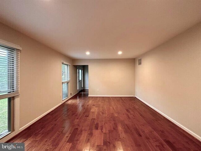 Photo - 3126 Flintlock Rd