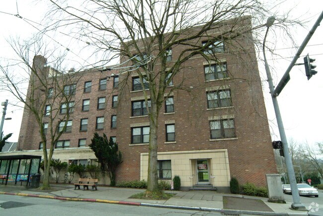 Cavalier Apartments - Cavalier Apartments