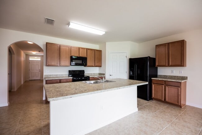 Photo - 2558 Surfside Blvd