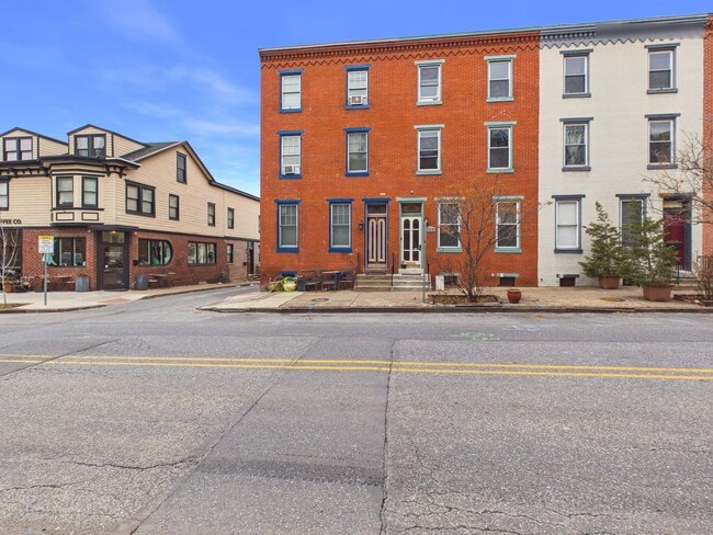 Building Photo - 260 North St Unit 260 North St Studio B