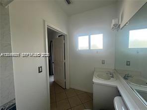 Photo - 2734 Bird Ave Unit 202