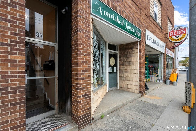 36 Main St
