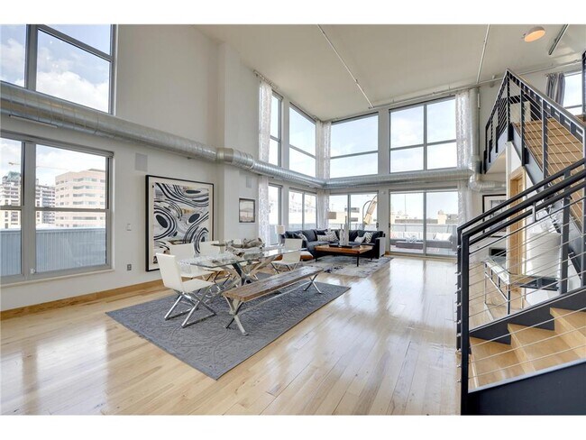 Photo - 521 S 7th St Unidad 705