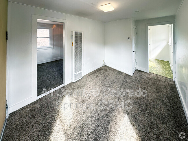 Building Photo - 3620.5 W Pikes Peak Ave Rental