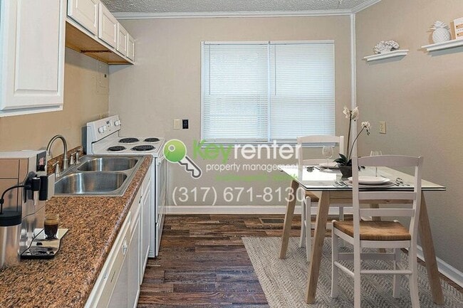 Photo - 1445 North St